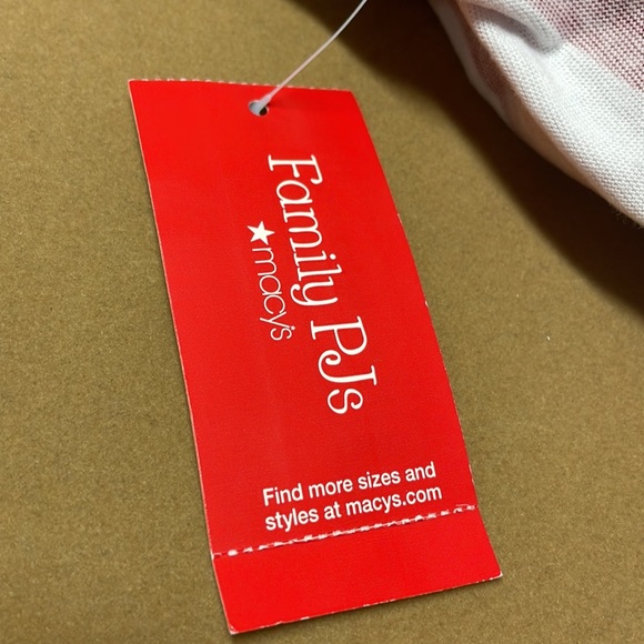 Macy’s family Christmas PJs - Picture 9 of 9